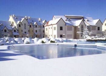 ثلوج وأمطار رعدية ورياح قوية وطقس بارد بعدد من مناطق المملكة إلى غاية الخميس