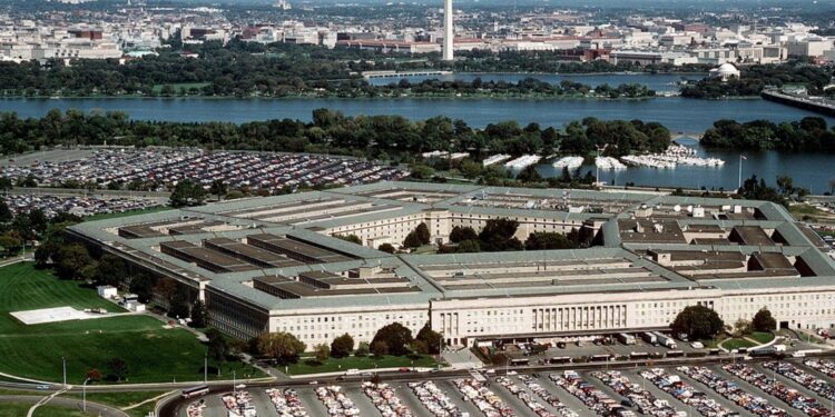 البنتاغون: القوات الأمريكية تُحيّد قائداً في وحدة إيرانية بعد محاولة لاغتيال الرئيس دونالد ترامب