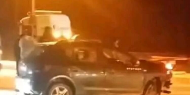 اصطدام عنيف بعمود إنارة بالحسيمة.. حادث سير خطير يخلف استنفارًا