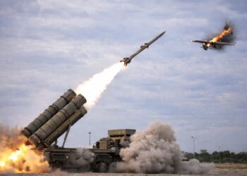 البحرين تعلن حصيلة التصدي للهجمات الإيرانية: إسقاط 112 صاروخاً و186 مسيّرة منذ بدء التصعيد