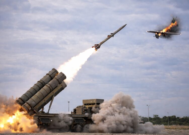 البحرين تعلن حصيلة التصدي للهجمات الإيرانية: إسقاط 112 صاروخاً و186 مسيّرة منذ بدء التصعيد