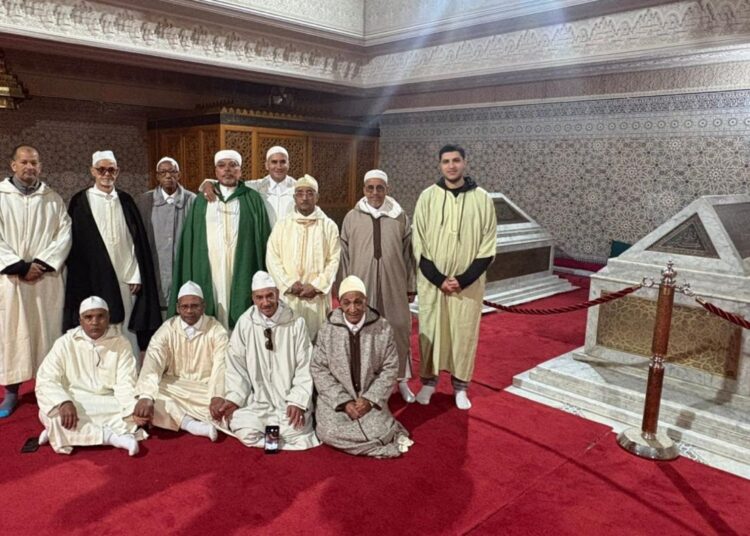 الشيخ معاذ القادري بودشيش يستقبل وفداً من رابطة أهل دلائل الخيرات في أجواء روحانية خاصة