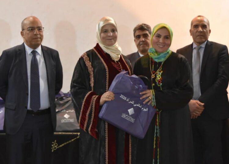 المديرية الجهوية للضرائب بمراكش تحتفي بالمرأة وتبرز دورها في تطوير الإدارة الجبائية