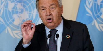 غوتيريش يحذّر: استمرار التوتر في الشرق الأوسط يهدد الاقتصاد العالمي ويدعو لتسريع المفاوضات