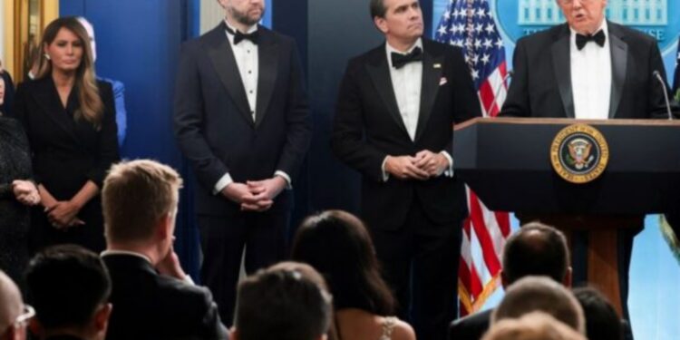 المملكة المغربية تدين الهجوم المسلح الذي استهدف حفلا أقيم بواشنطن