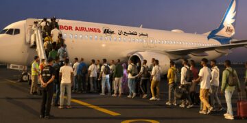 137 مهاجراً سودانياً يغادرون المغرب في أول رحلة للعودة الطوعية إلى السودان